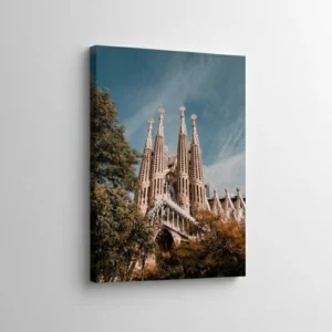 14.-Sagrada-Familija-Gaudijevo-Remek-delo